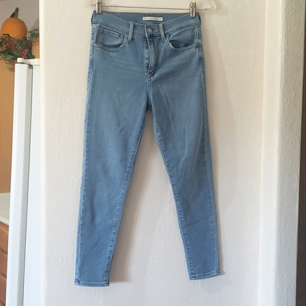 Levi Strauss 720 high rise blue skinny jeans 27